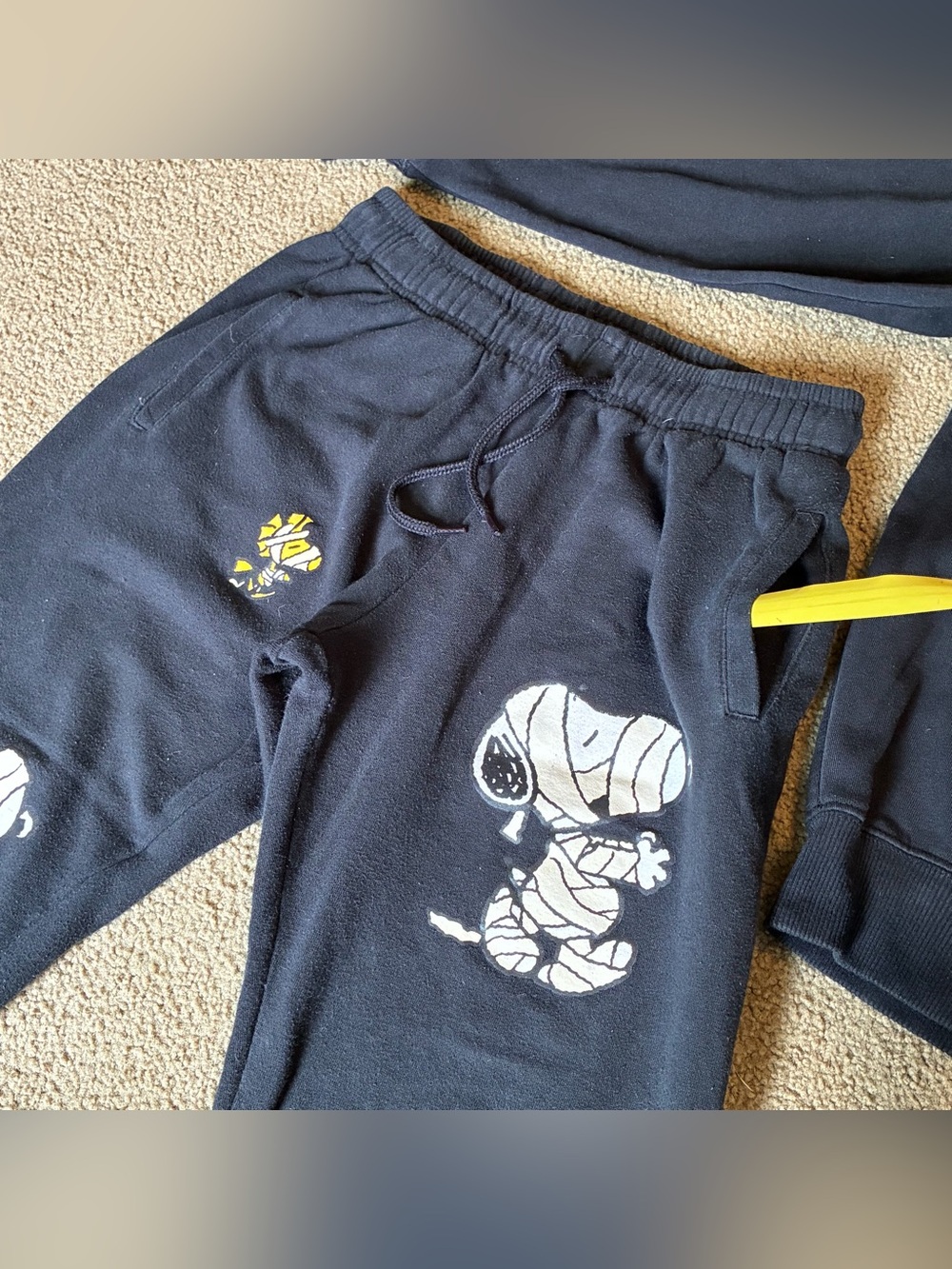 Peanuts Halloween Sweats Outfit Set S Sweatshirt & Joggers Snoopy Trick or Treat - Picture 4 of 12